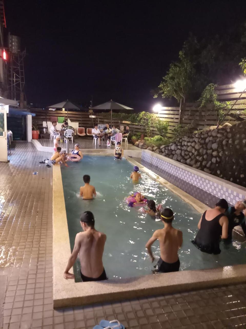 Puti Commercial Hotel Лонгтан Экстерьер фото